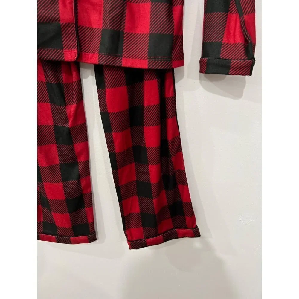 New DreamLife Size Kids S (7-9) Flannel Pajama Set w/Scrunchies Black/Red Plaid